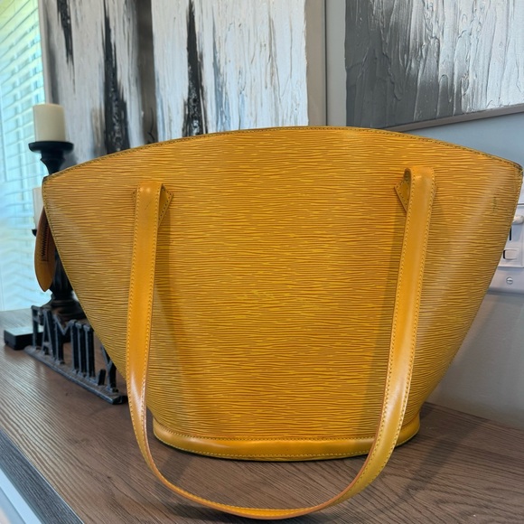 Louis Vuitton Epi St Jacques GM - Picture 5 of 17